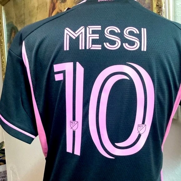Adidas Inter Miami Away Messi#10 Original Jersey ⚽️🖤🩷⚽️ - Picture 6 of 9